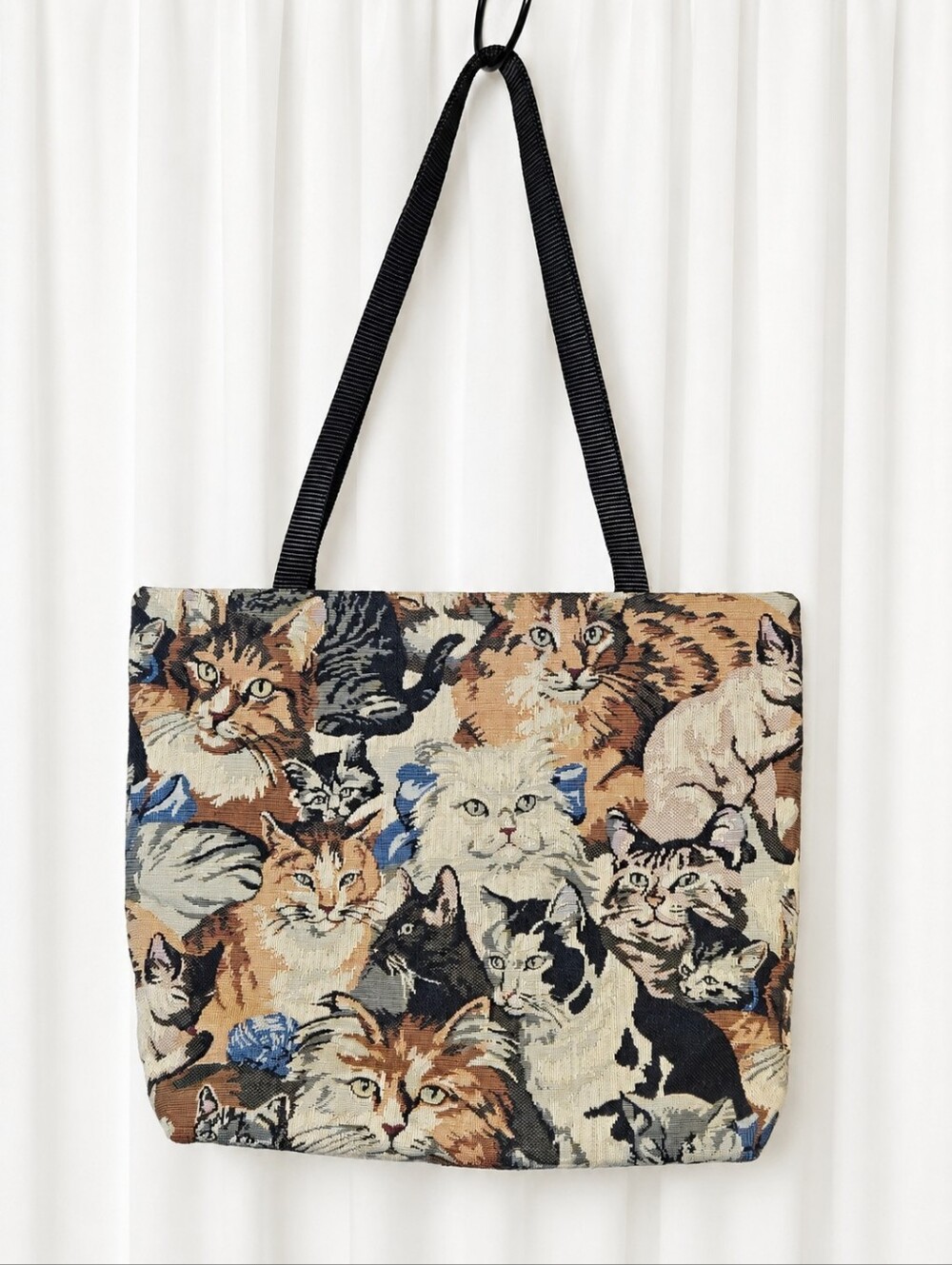 Danny K Beverly Hills Tapestry Cat Zip Top Double Strap Shoulder Tote & Pouch